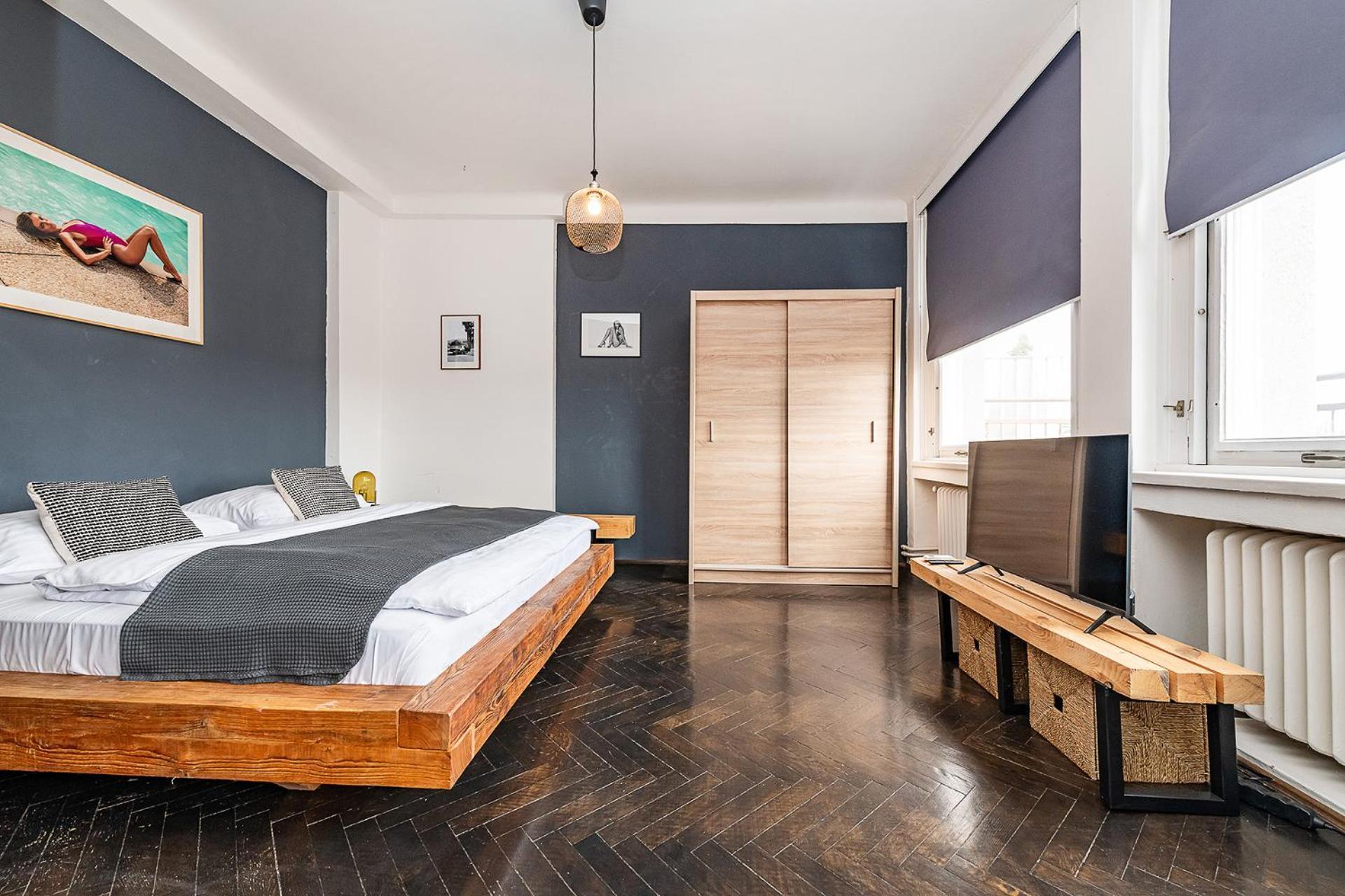 Floor Industrial With A River View Apartment Prague