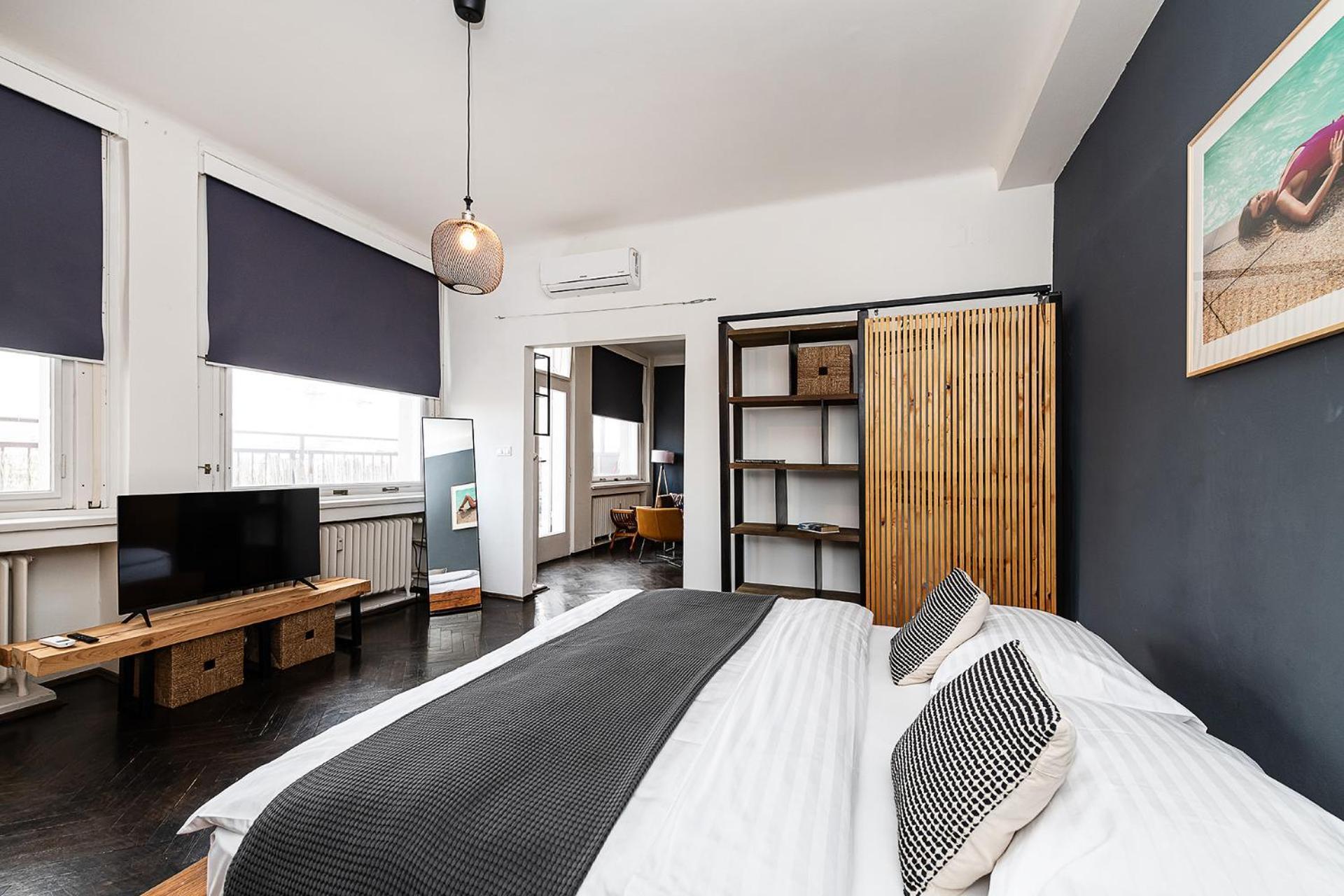 Apartment Floor Industrial With A River View Prague